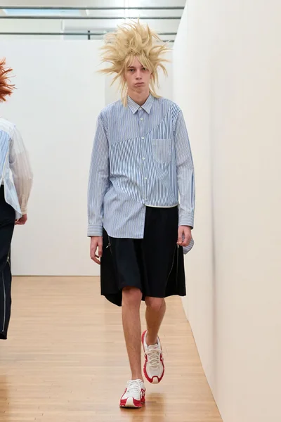 Look 23